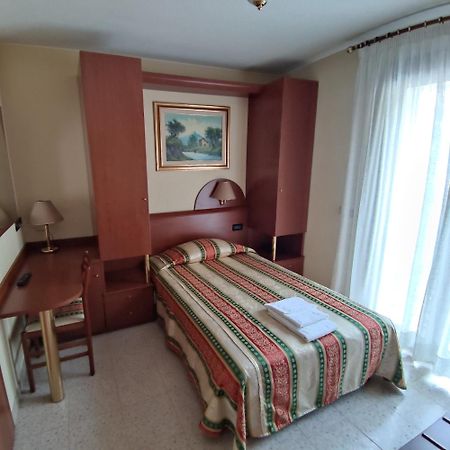 Ponte Nuovo Bed and Breakfast Altissimo Eksteriør billede