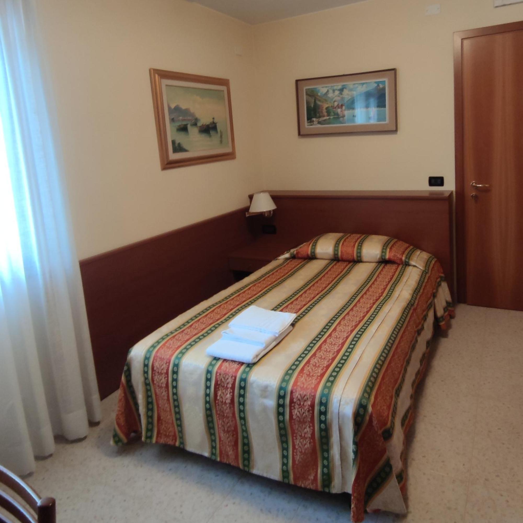 Ponte Nuovo Bed and Breakfast Altissimo Eksteriør billede